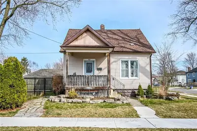 60 Margaret Street, Welland, On L3c 3z8
