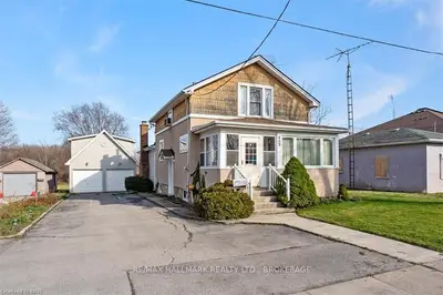 803 Elm Street, Port Colborne, On L3k 4r5