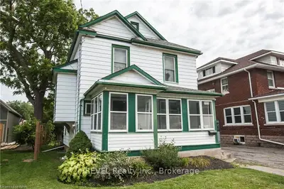 4427 Ellis Street, Niagara Falls, On L2e 1h5