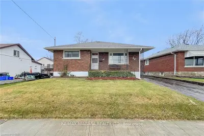 123 Golden Boulevard W, Welland, On L3b 1h9