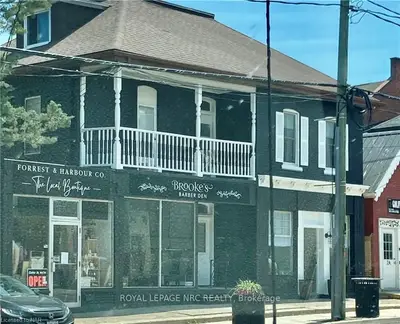 4-6 Ontario Street 2, Grimsby, On L3m 3g9