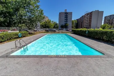 359 Geneva Street 808, St. Catharines, On L2n 2g5