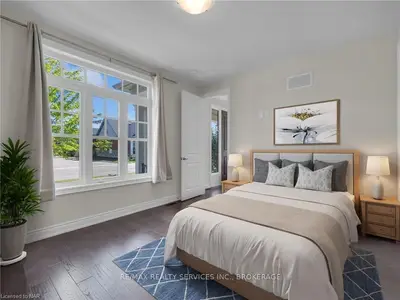 126 Anne Street, Niagara-on-the-lake, On L0s 1j0