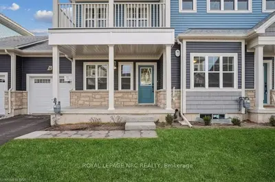 5 Shores Lane A, Fort Erie, On L0s 1b0