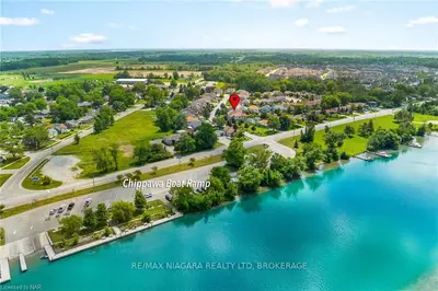 8805 Nassau Avenue, Niagara Falls, On L2g 7w4
