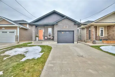 103 Scholfield Avenue S, Welland, On L3b 1n4
