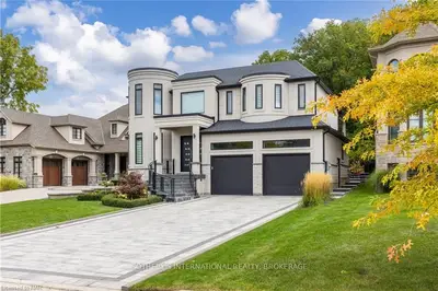 132 Paxton Lane, Niagara-on-the-lake, On L0s 1j0
