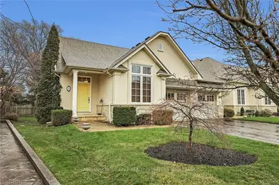 32 Bay Berry Lane, Niagara-on-the-lake, On L0s 1j0