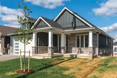 18 Prospect Point Road N, Fort Erie, On L0s 1n0