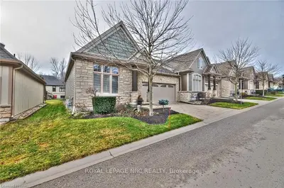 15 Crimson Drive, Niagara-on-the-lake, On L0s 1p0