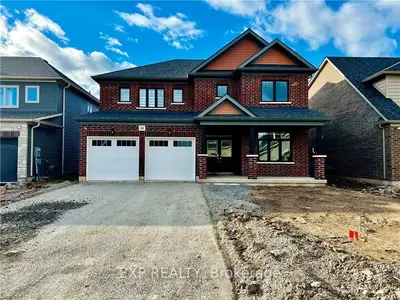 34 Oriole Crescent, Port Colborne, On L3k 6e2