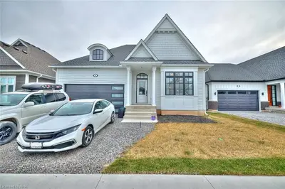 14 Sunrise Court N, Fort Erie, On L0s 1n0