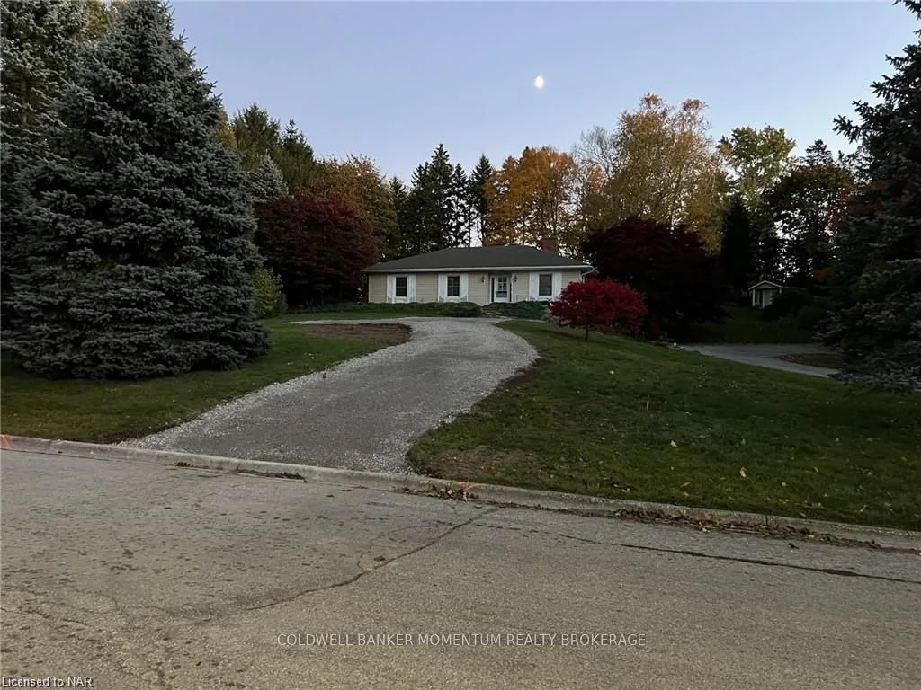 36 Poplar Street, Norfolk County, On N3y 1b2