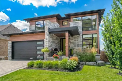 141 Paxton Lane, Niagara-on-the-lake, On L0s 1j0