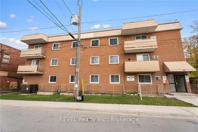 4692 Crysler Avenue 301, Niagara Falls, On L2e 3v8