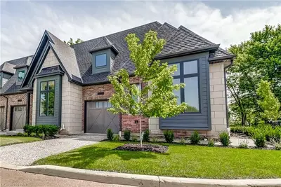 25 Sorensen Court 7, Niagara-on-the-lake, On L0s 1j0