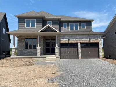 74 Oriole Crescent, Port Colborne, On L3k 5z9