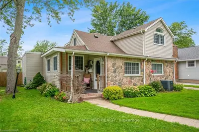 409 Parkdale Avenue, Fort Erie, On L2a 5a7