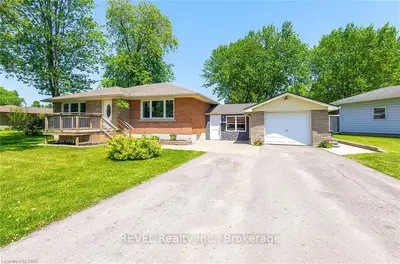 88 James Street, Welland, On L3b 5m3