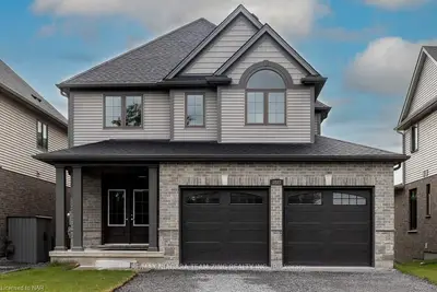 3827 Simpson Lane, Fort Erie, On L0s 1s0