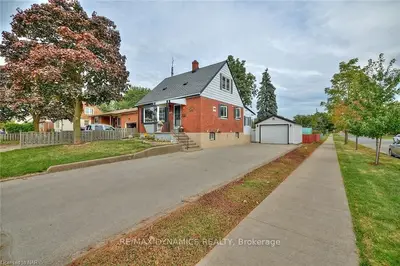 6934 Dorchester Road, Niagara Falls, On L2g 5v3