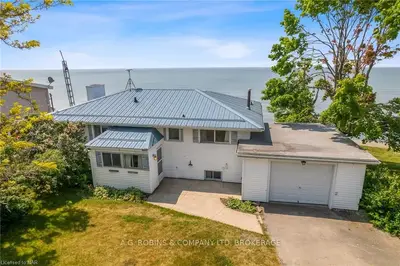 13037 LAKESHORE Road, Wainfleet, ON L0S 1V0