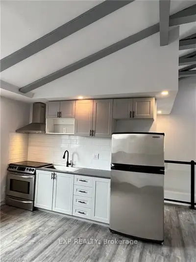 5749 Summer Street Upper, Niagara Falls, On L2g 1m5