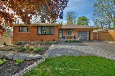 25 DUMFRIES Street, Niagara-on-the-Lake, ON L0S 1L0