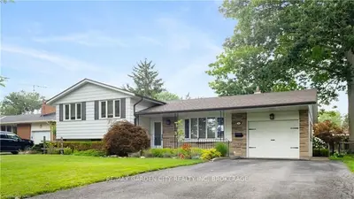 18 MARTHA Court, Welland, ON L3C 4N2