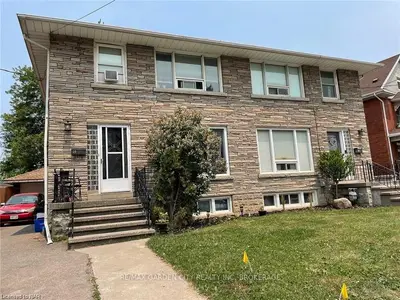20 Grove Street, Welland, On L3b 4b9
