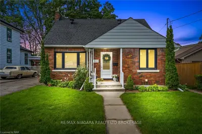422 DUKE Street, Cambridge, ON N3H 3T1