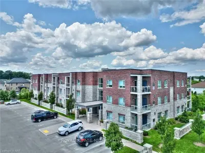 529 South Pelham Road Road 102, Welland, On L3c 3c7