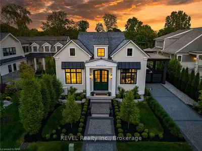 366 Simcoe Street, Niagara-on-the-lake, On L0s 1j0