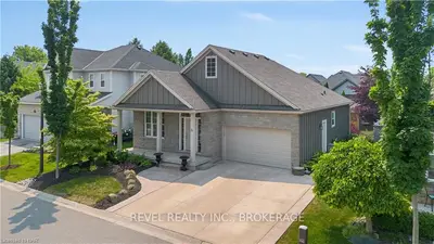 31 Pinot Trail, Niagara-on-the-lake, On L0s 1j0
