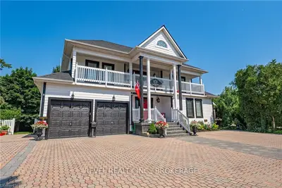 527 Mississagua Street, Niagara-on-the-lake, On L0s 1j0