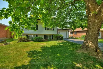 7436 Woodgate Street, Niagara Falls, On L2j 3z6