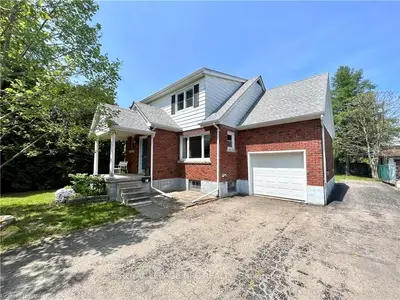 21 Rita Street, Welland, On L3c 3r3