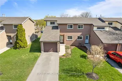 191 Queen Victoria Drive 113, Hamilton, ON L8W 1W6