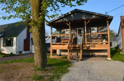 150 Oakwood Street, Port Colborne, On L3k 5g6