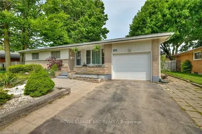 104 Maureen Avenue, Welland, On L3c 4h6