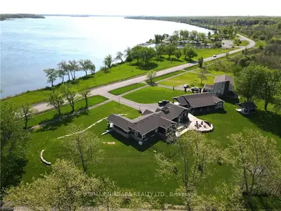 2529 Niagara Parkway, Fort Erie, On L2a 5m4