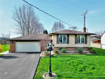 136 Merritt Parkway N, Port Colborne, On L3k 3y1