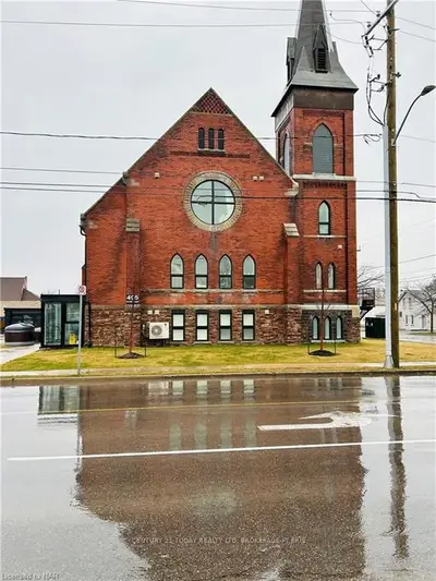 405 Merritt Street 13, St. Catharines, On L2p 1p5