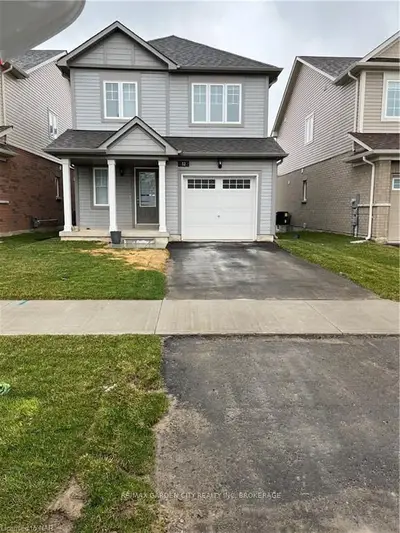 32 Tumblewood Place, Welland, On L3b 0j3