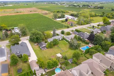 1582 Concession 4 Road, Niagara-on-the-lake, On L0s 1t0
