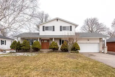 6 Lindbergh Drive, Fort Erie, On L2a 2z4