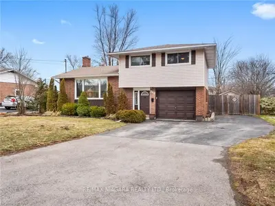 742 Parkdale Avenue, Fort Erie, On L2a 5b6