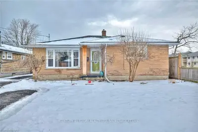 96 Battery Street, Fort Erie, On L2a 3l5