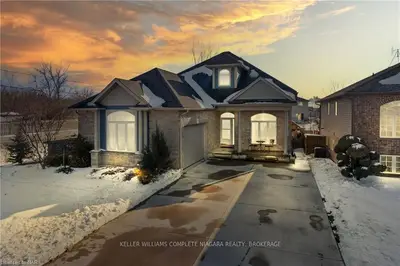 7 Michelle Court, Welland, On L3c 0a2