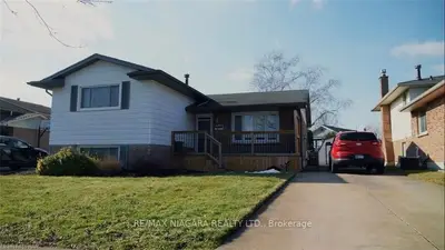 7631 Dorchester Road, Niagara Falls, On L2g 7g4